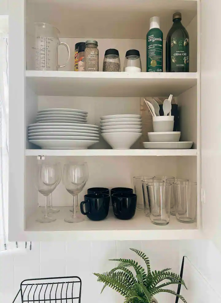 Modern Studio - Photo 3
