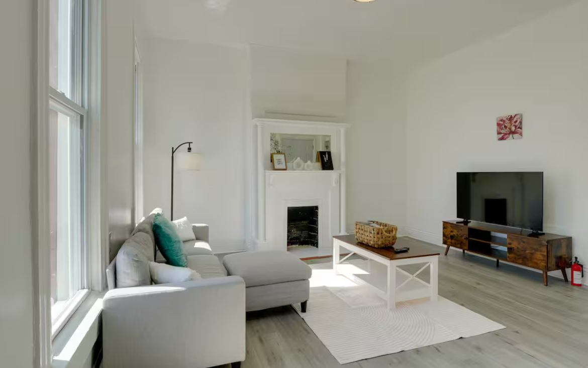 Private Unit in the heart of Louisville