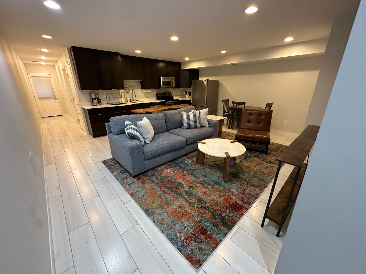 2 Bedroom English Basement in 16th Street Heights - Photo 2