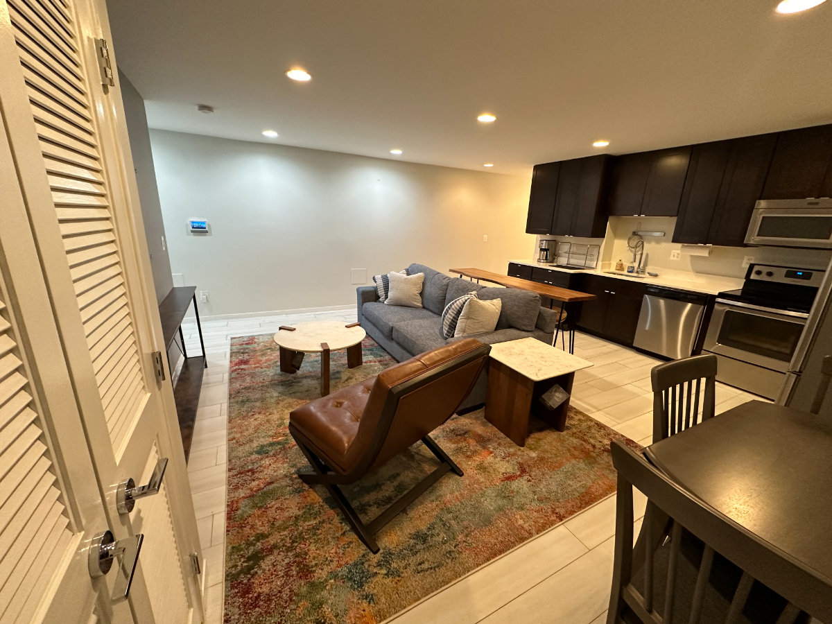 2 Bedroom English Basement in 16th Street Heights - Photo 3