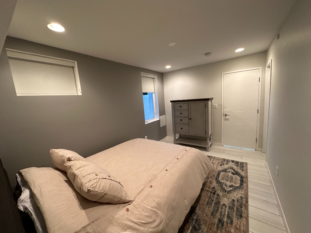 2 Bedroom English Basement in 16th Street Heights - Photo 5
