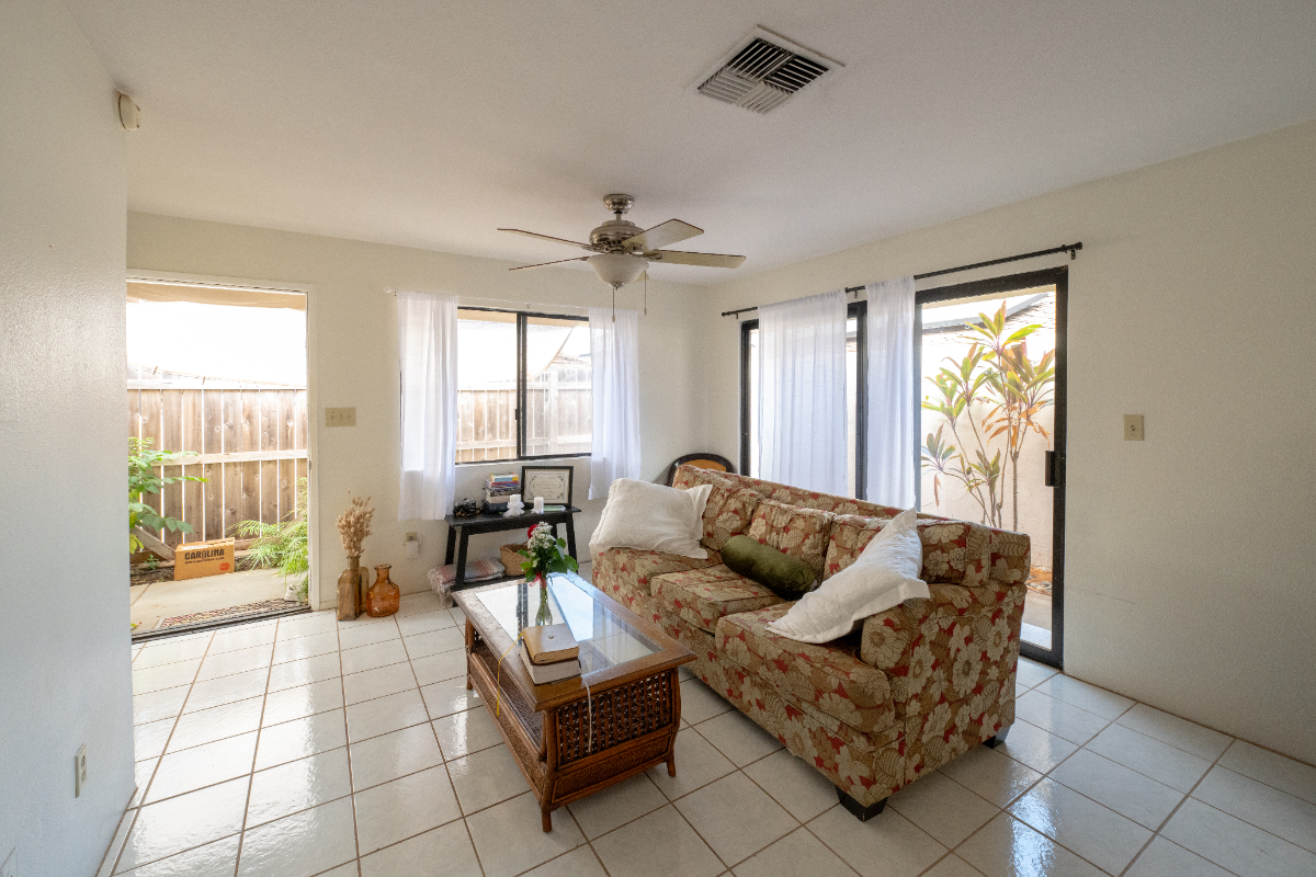 One bed/1 bath furnished cottage car available