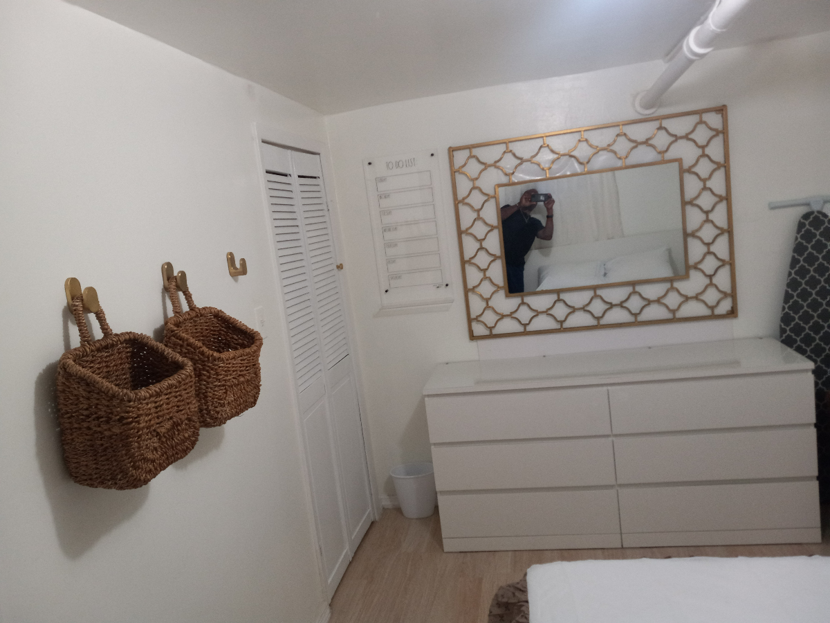 Fully Furnished Apartment - Photo 6