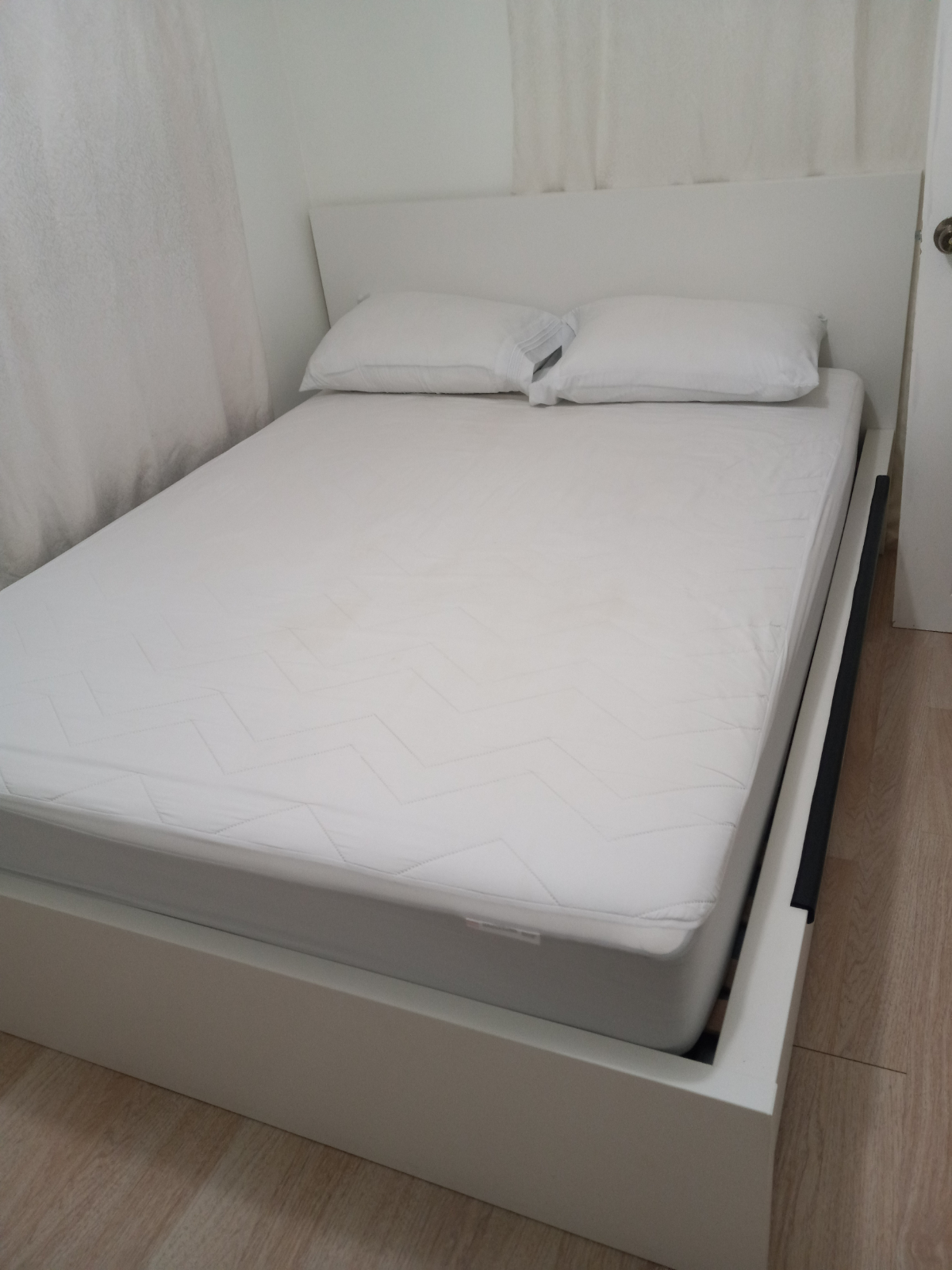 Fully Furnished Apartment - Photo 5