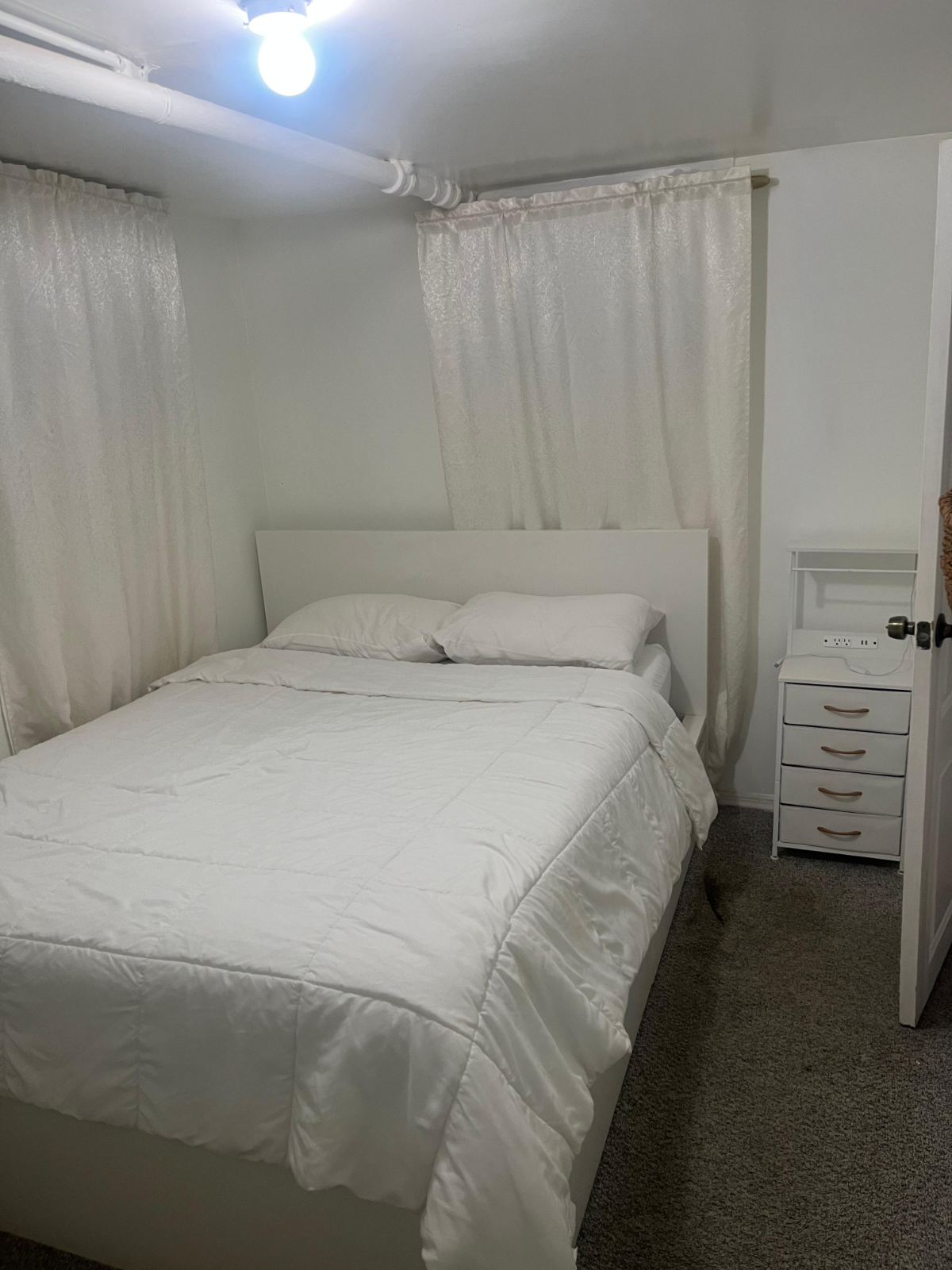 Fully Furnished Apartment - Photo 8