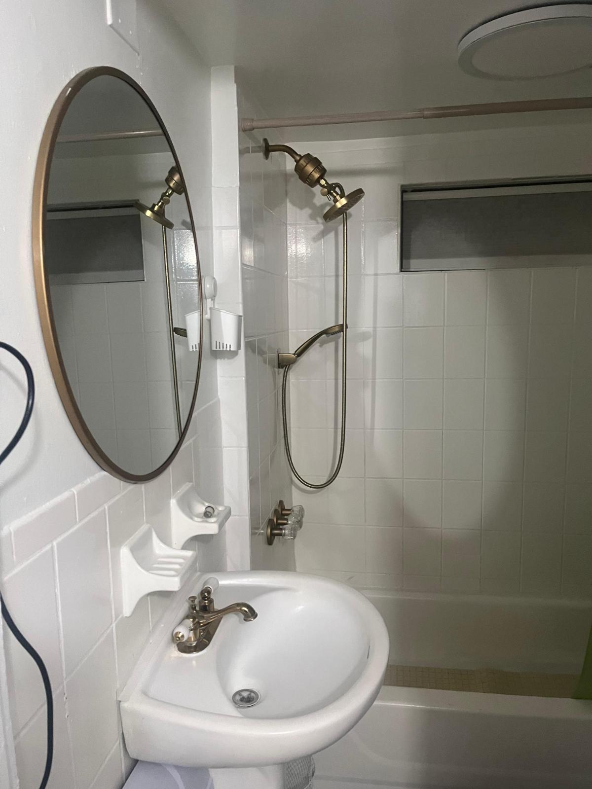 Fully Furnished Apartment - Photo 9