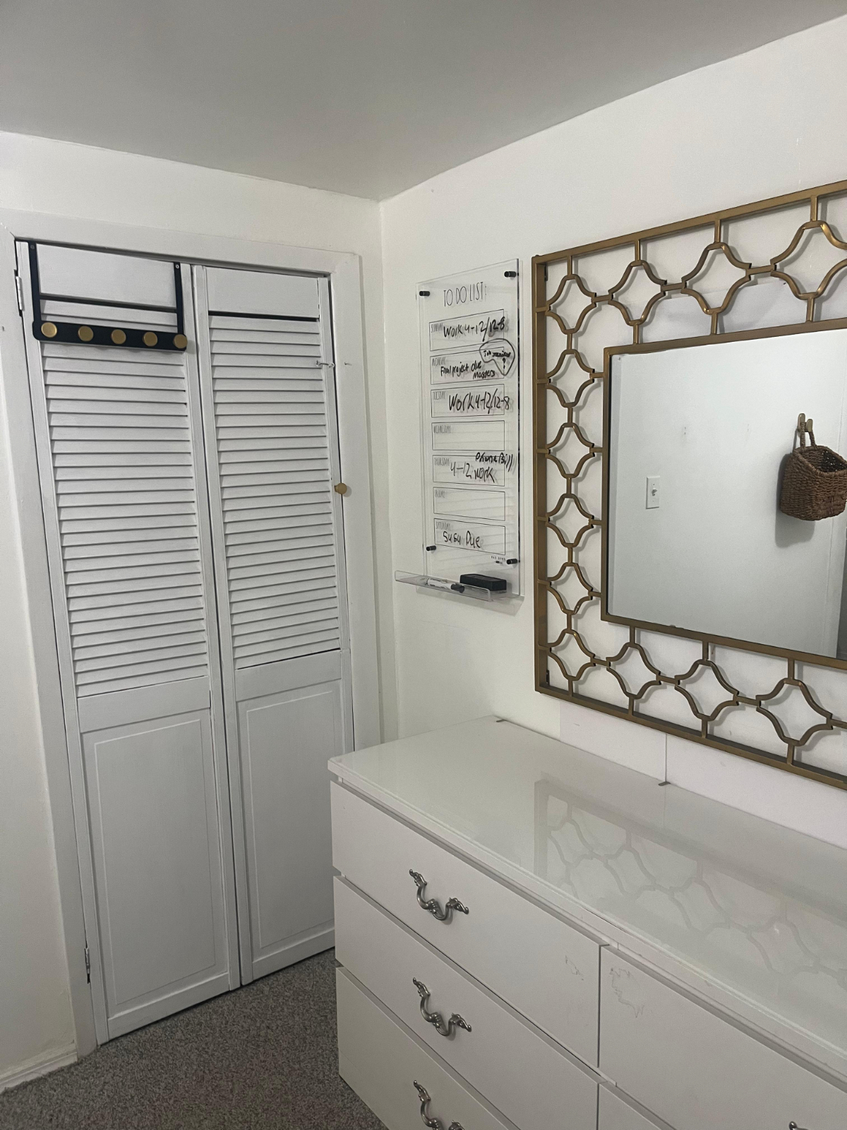 Fully Furnished Apartment - Photo 11