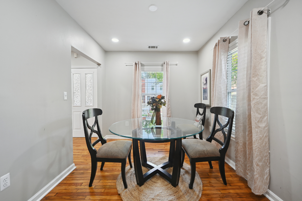 Washington, DC Entire House-Deanwood Gem Your Adventure Awaits - Photo 2
