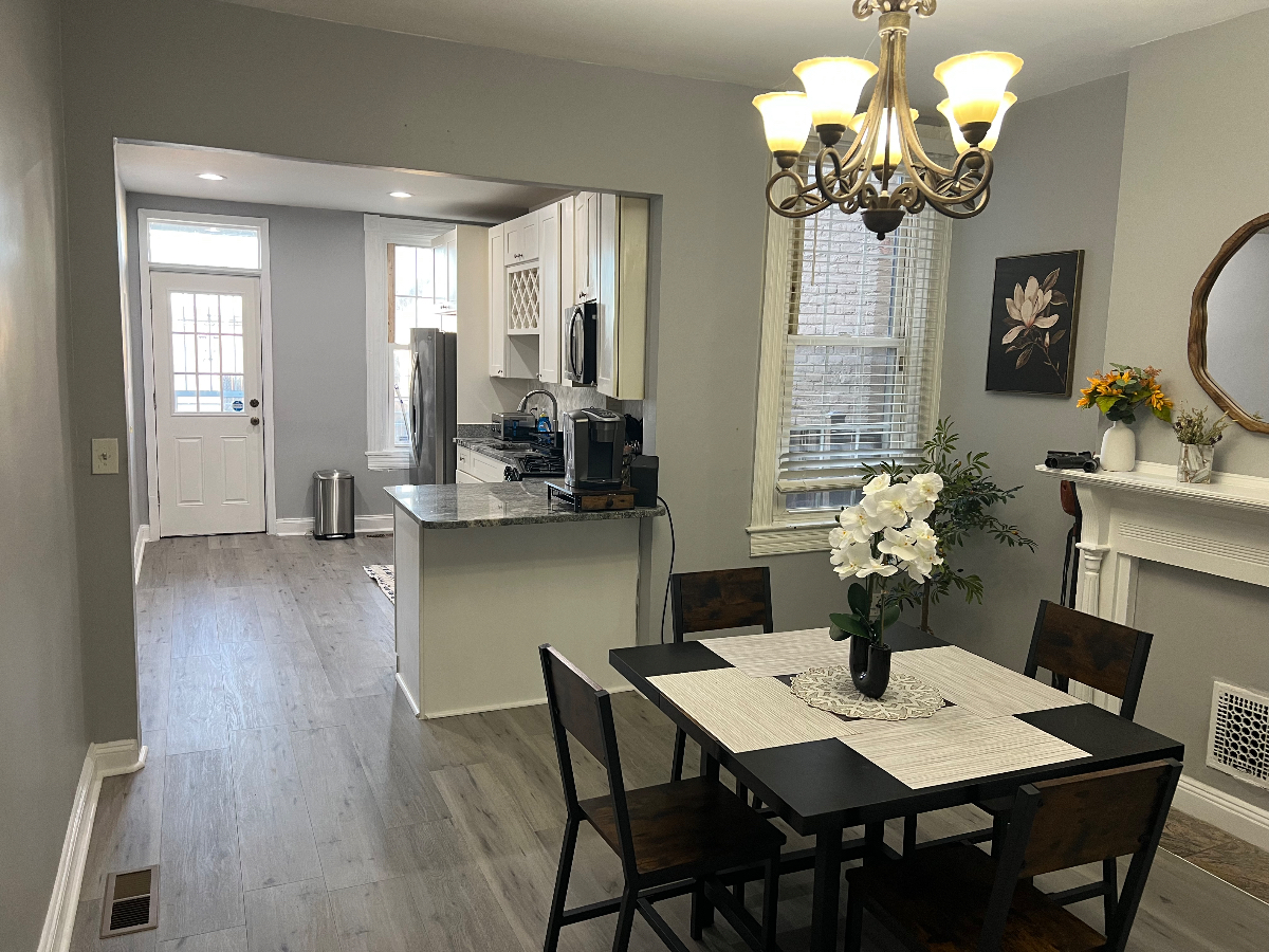 Beautifully Renovated Townhouse near Bayview John Hopkins Hospital Unit 1