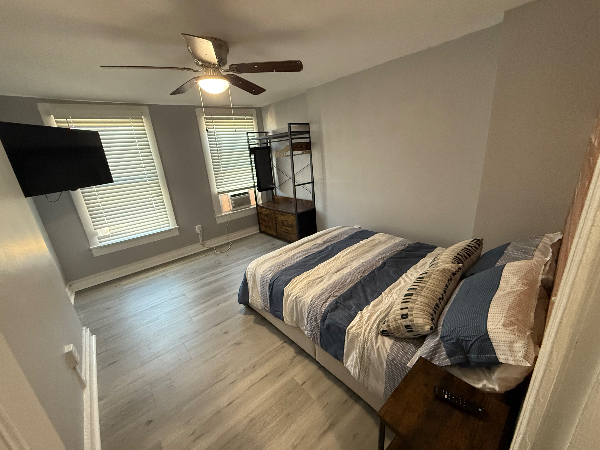 Beautifully Renovated Townhouse near Bayview John Hopkins Hospital Unit 3