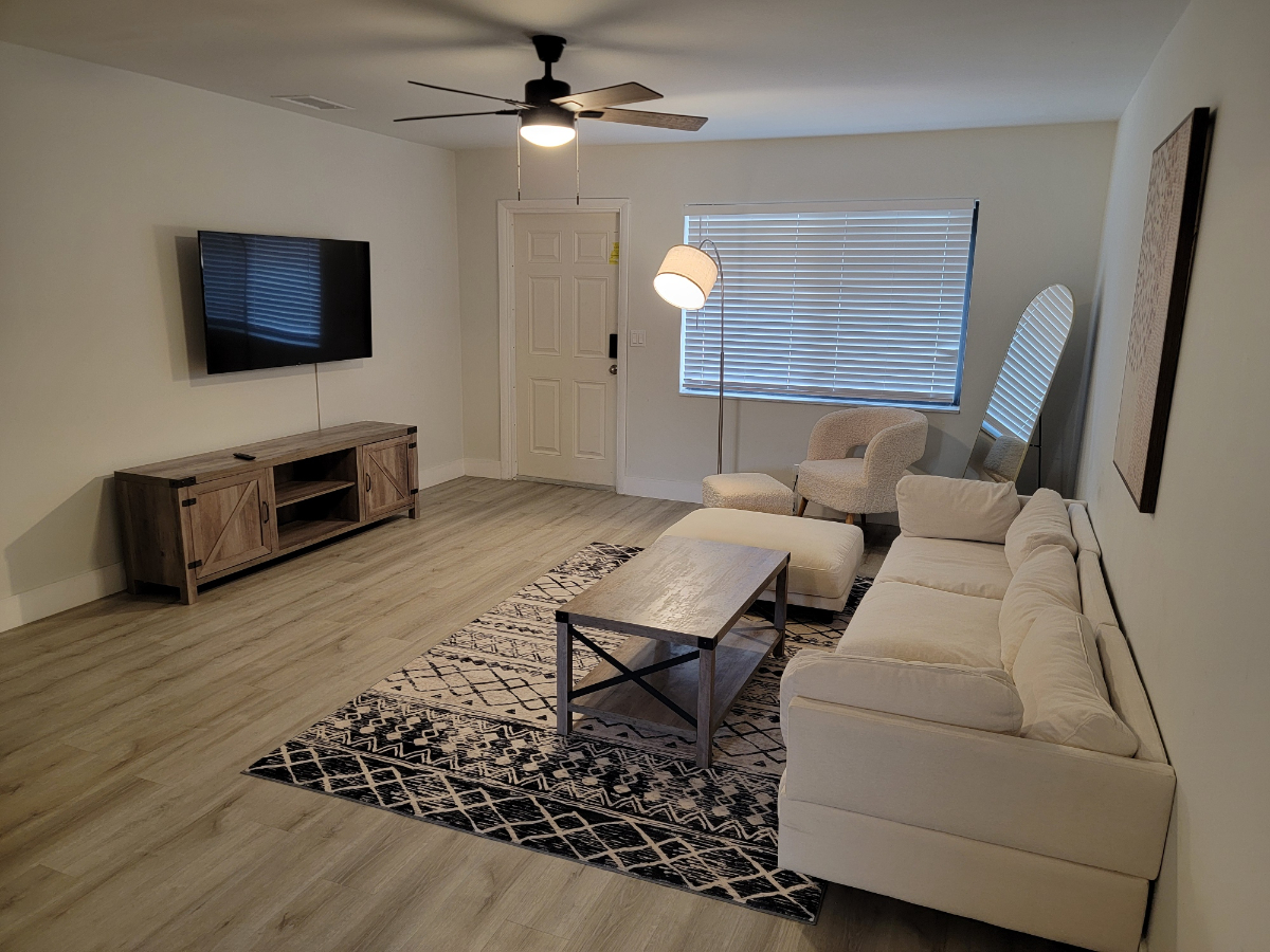 Stylish 2BR Home w/ Jacuzzi & Modern Comforts
