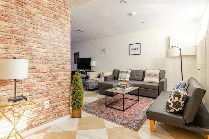 Spacious Brooklyn Apt with Private Bathroom and Kitchen - Photo 6