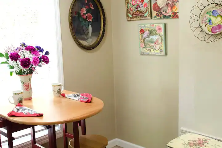Asheville Cozy Cottage with backyard oasis. Only 10 minutes from Mission hospital and Medical facili - Photo 10
