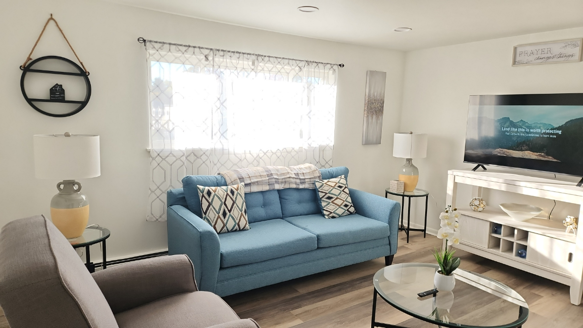 Charming 2-bedroom apartment in Vibrant Johnson City, near Lourdes, UHS and BU - Photo 1