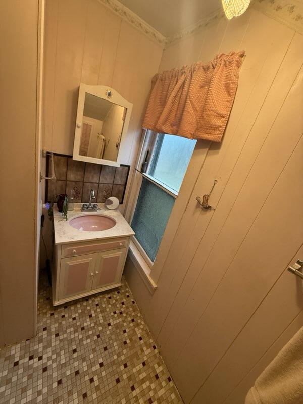 Charming Wahmeda Cottage - Photo 10