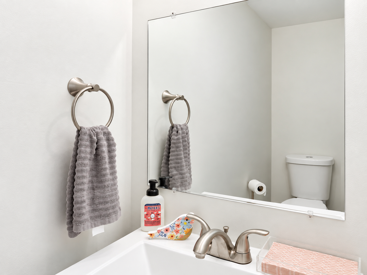 Burlington-3 BR, 2.5 Bath Spacious & Stylish Home - Photo 6