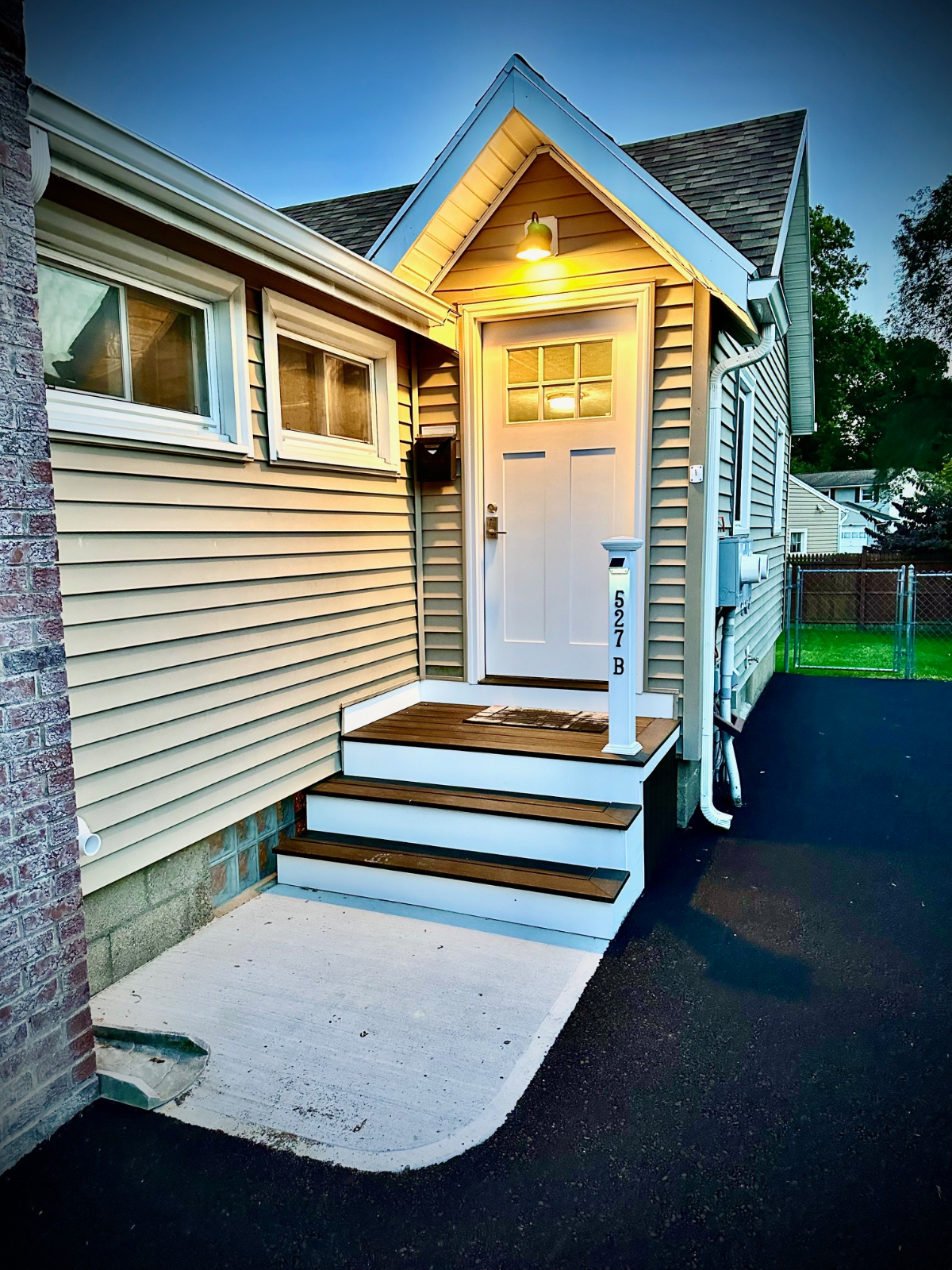 Lakeside Bliss in this Charming Rochester Beach 1BR/1BA Home - Unit B - Photo 4
