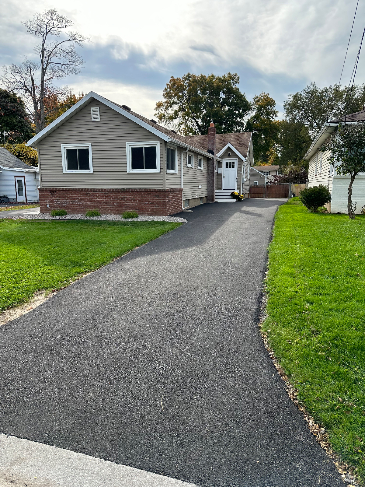 Lakeside Bliss in this Charming Rochester Beach 1BR/1BA Home - Unit B - Photo 3