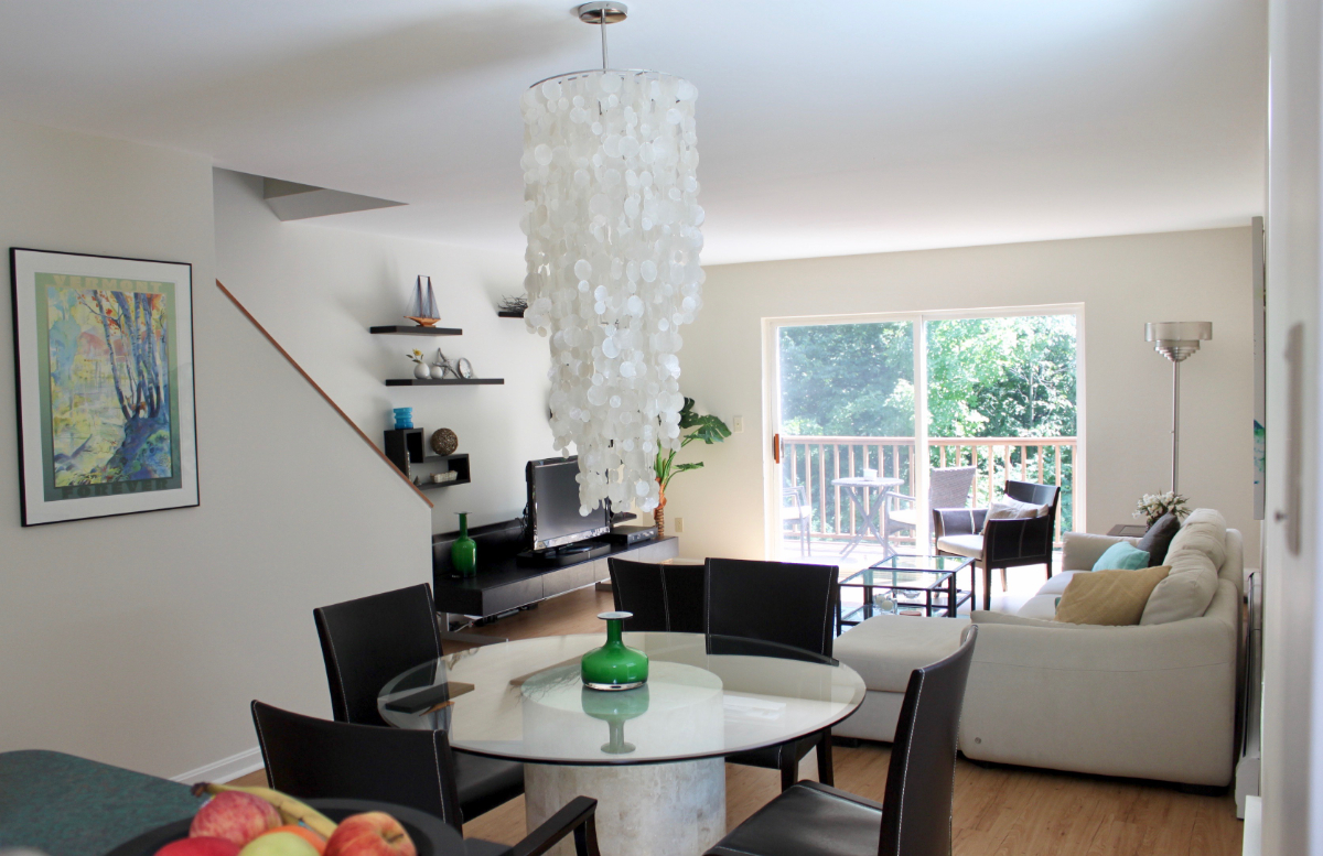 2 Bedroom townhome in South End near Redrocks/Oakledge Beach - Photo 3