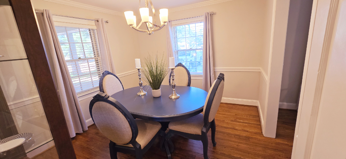 Jamie's Furnished 3 bedroom & 2 bath Home on a shady lot and fenced yard.  4 miles from ECU Health a - Photo 12