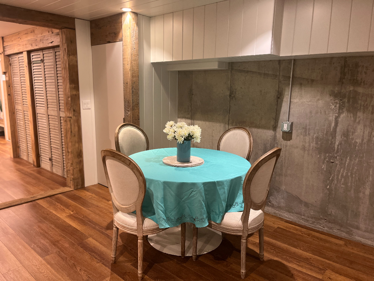 Cozy Hampton Bays getaway - Photo 5