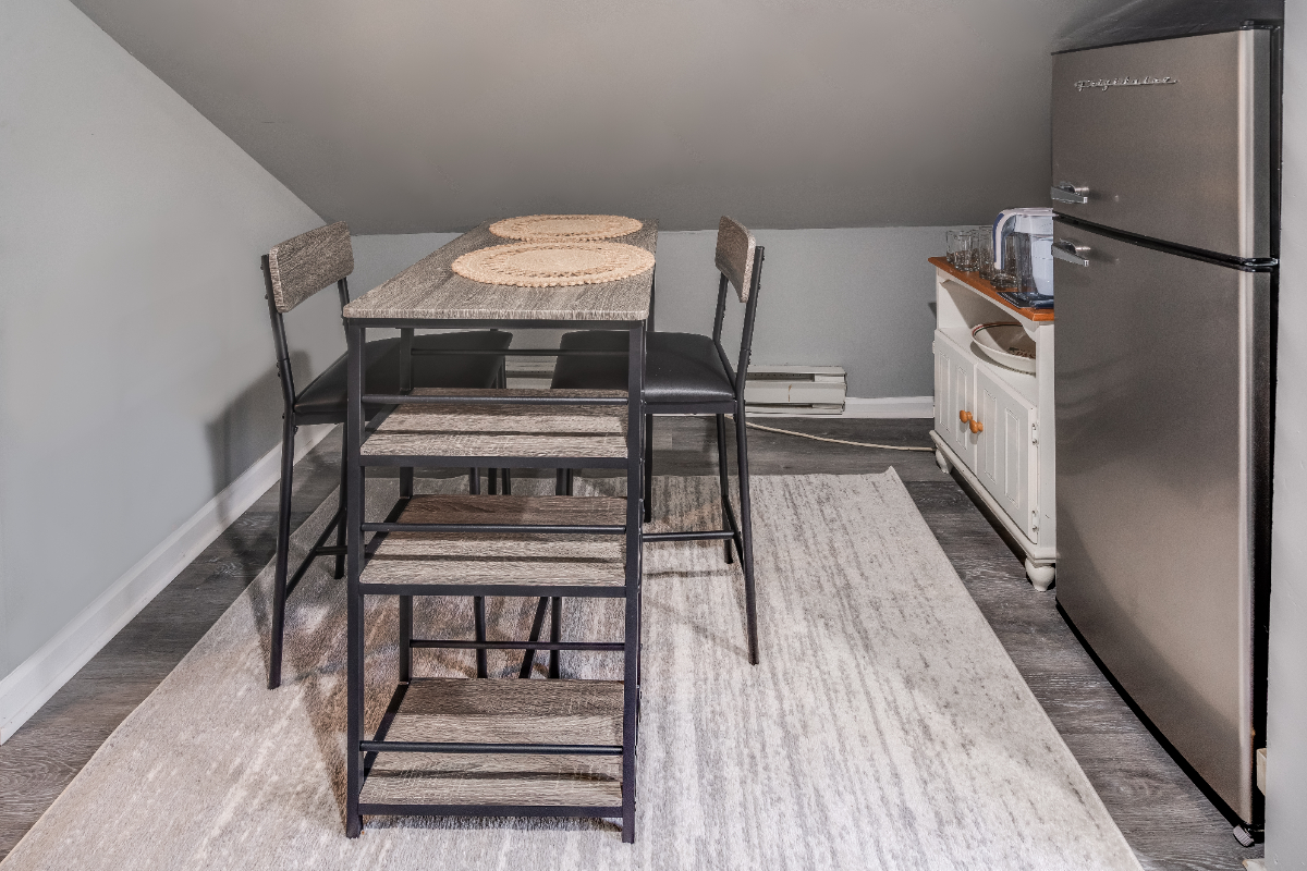 Hip and Cozy Studio - Photo 8