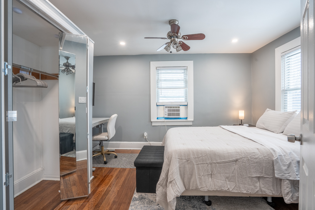 Hip and Cozy Studio - Photo 9