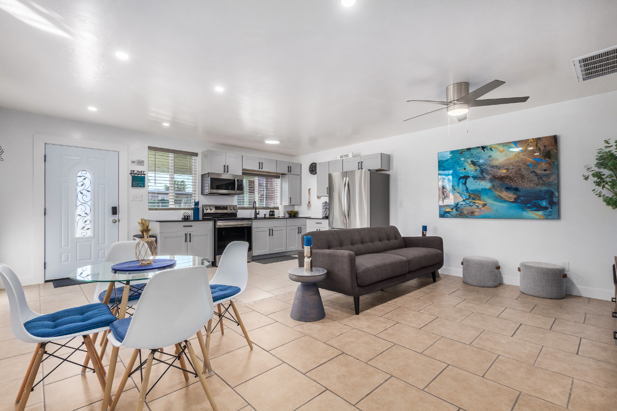 Tucson Gem - Serene 2BR/1BA Home with All Comforts - Photo 4