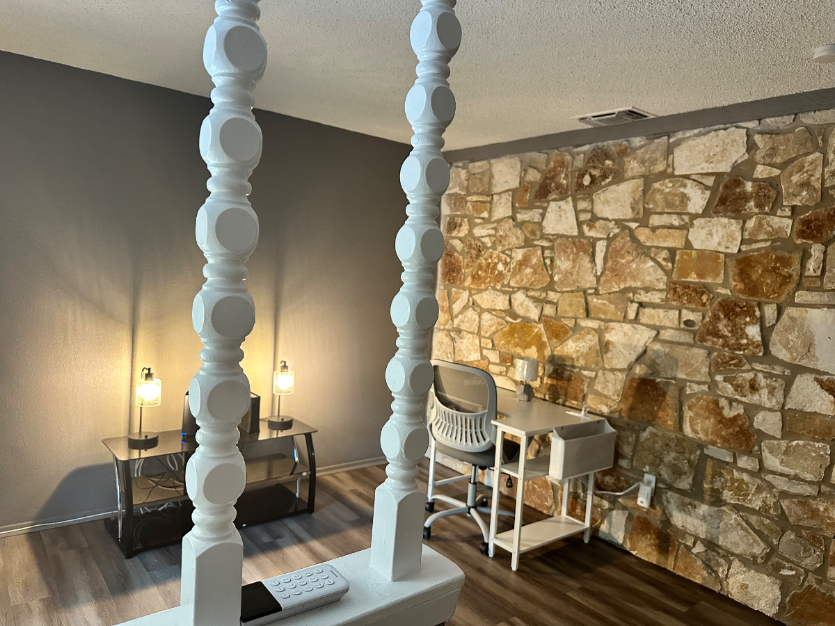 Near the Alamo, Corpus Cristy, Miltary City Usa (All Branches), and a Spacious Home, waiting for you - Photo 12