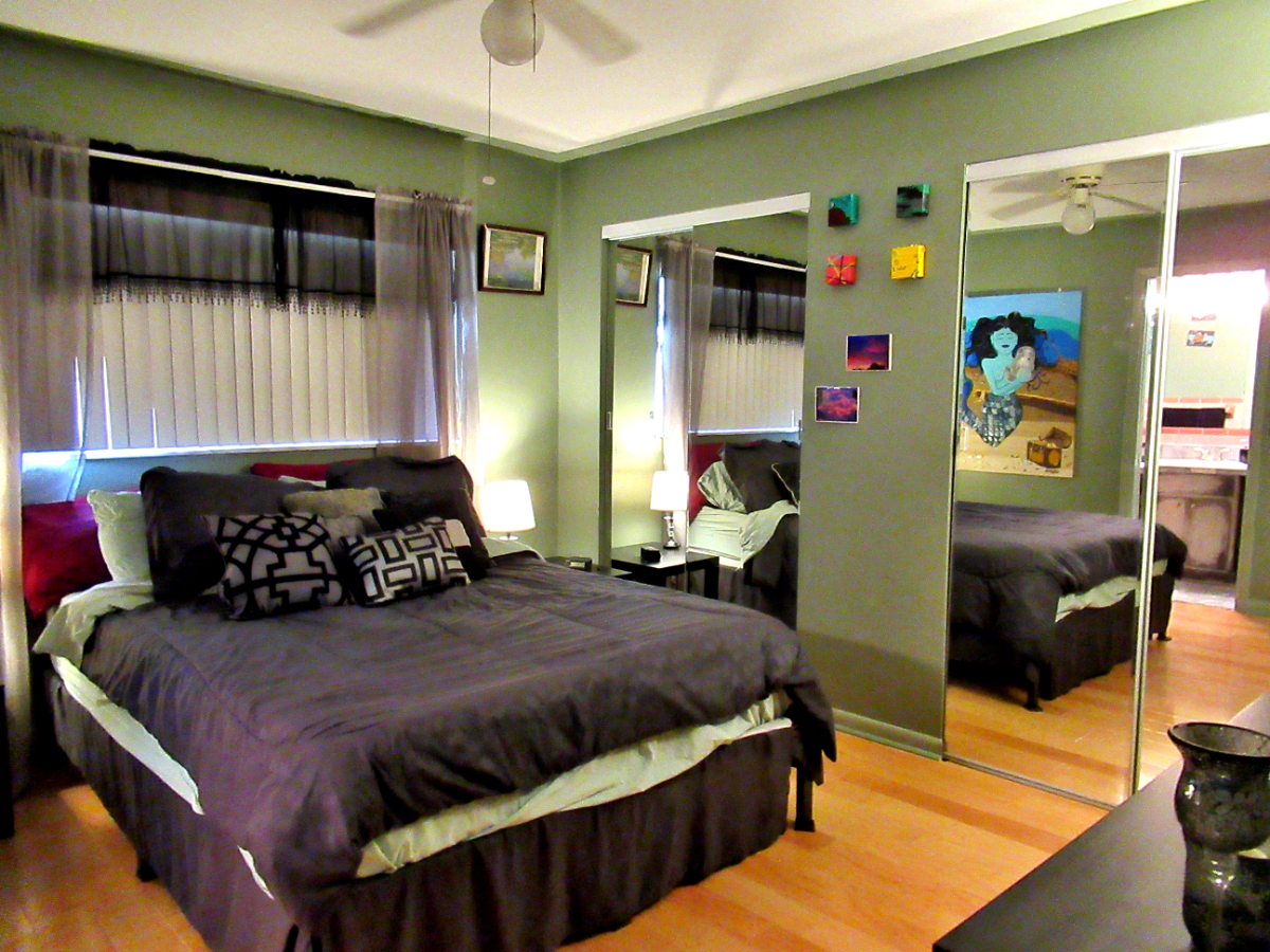 Double room w Private Bath - Monet Room