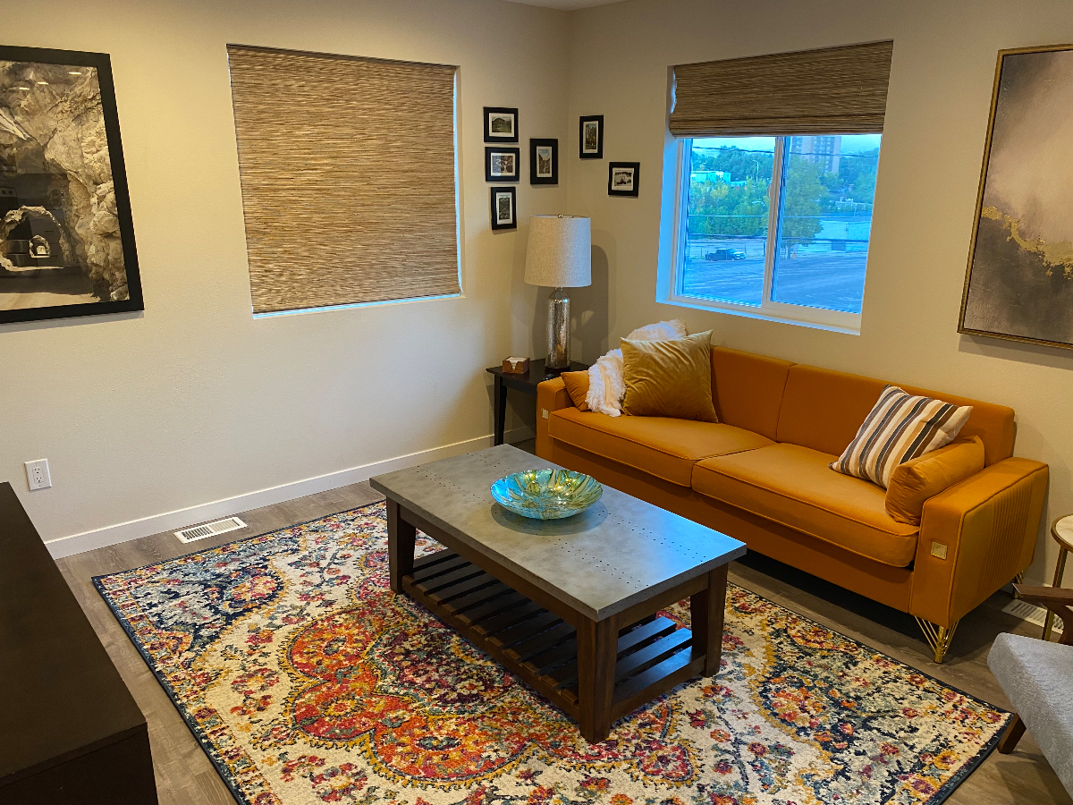 Brand New Apartment in Downtown - Photo 3