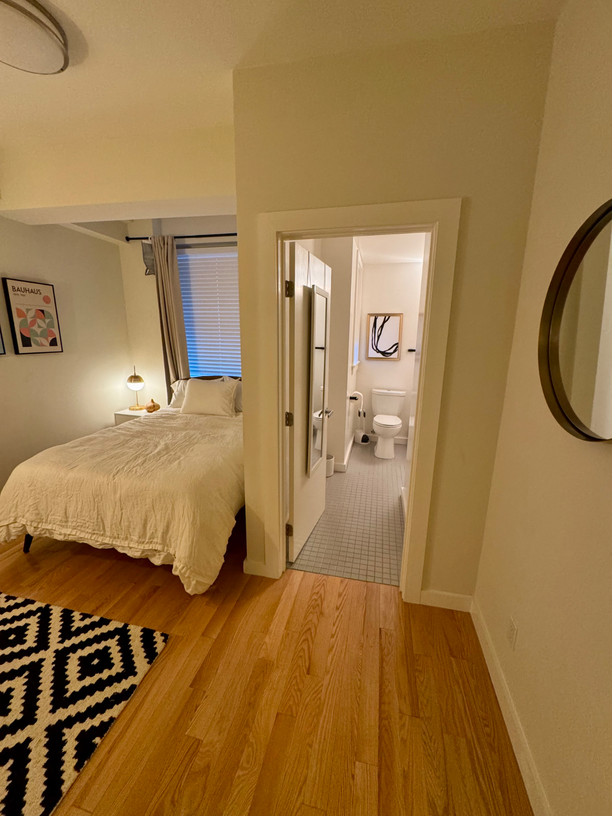 1 Bedroom w/ Private Bathroom, Wash/Dryer in a 2B/2B Apt - Photo 4