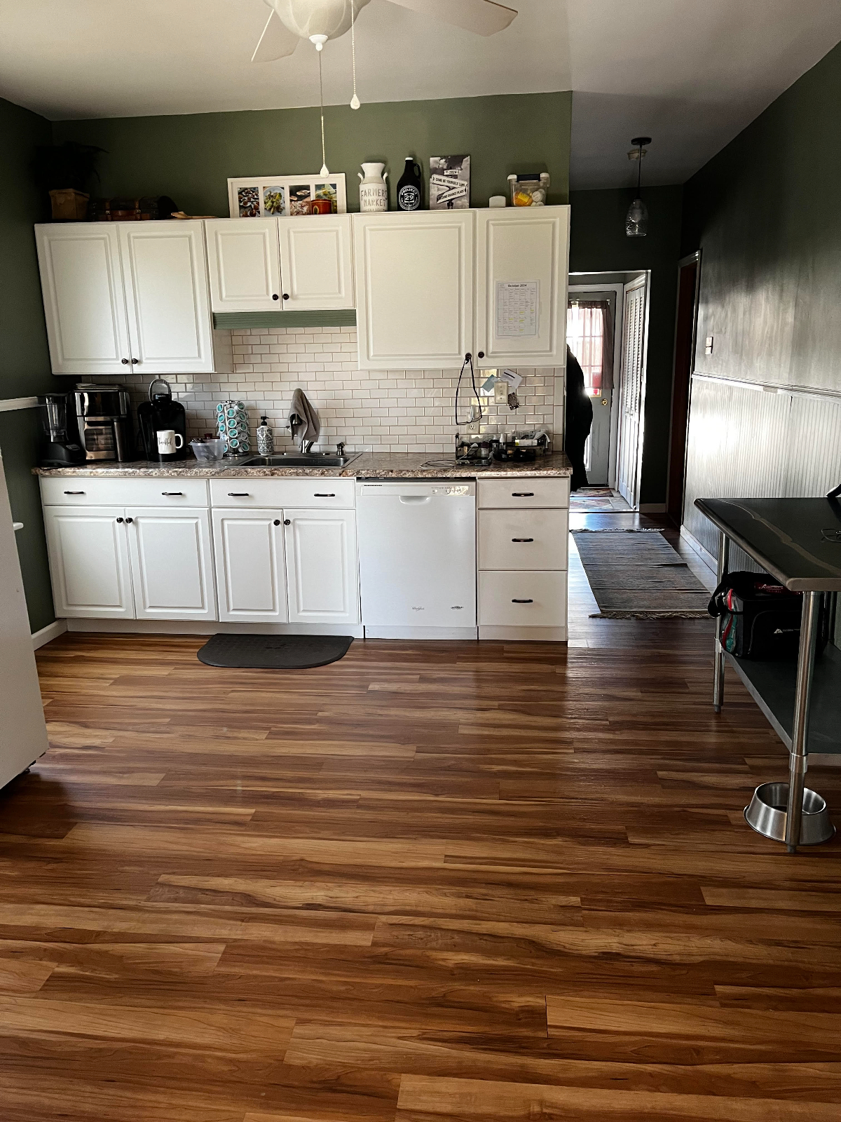 RENTED TILL AUGUST 15, 2026 - Single room, shared bathroom -- We are nurses - Diamond in the Ruff, w - Photo 12