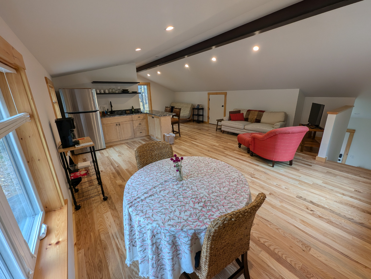 Beautiful light-filled new apartment in Richmond - Photo 1