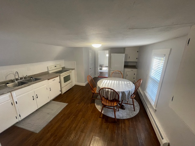 Springfield Large Two Bedroom upstairs apartment. Close to Springfield Hospital - Photo 4
