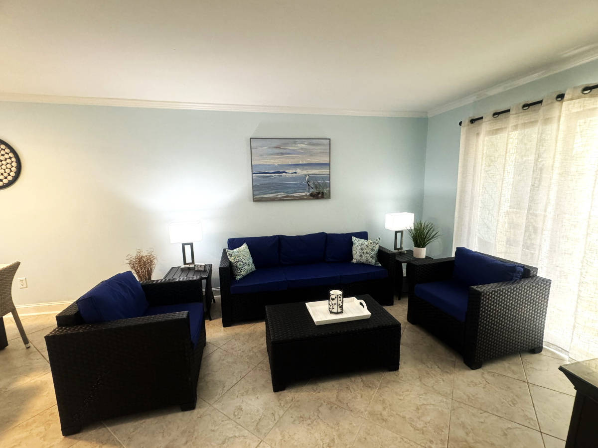 2 Bedroom 2 Bath Villa