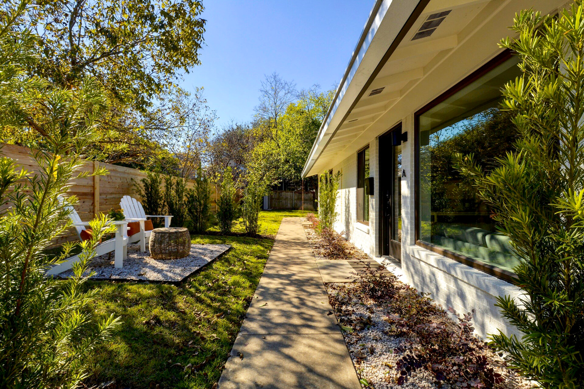 Designer 52nd Street Bungalow in Northloop Unit A - Photo 1