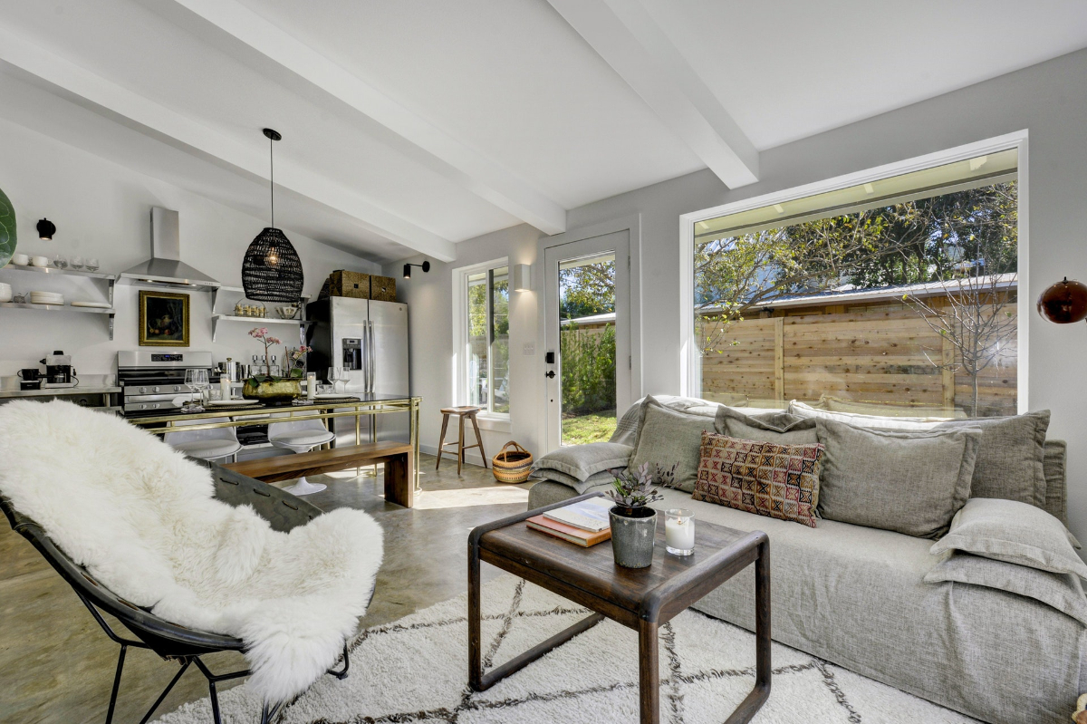 Designer 52nd Street Bungalow in Northloop Unit A - Photo 2
