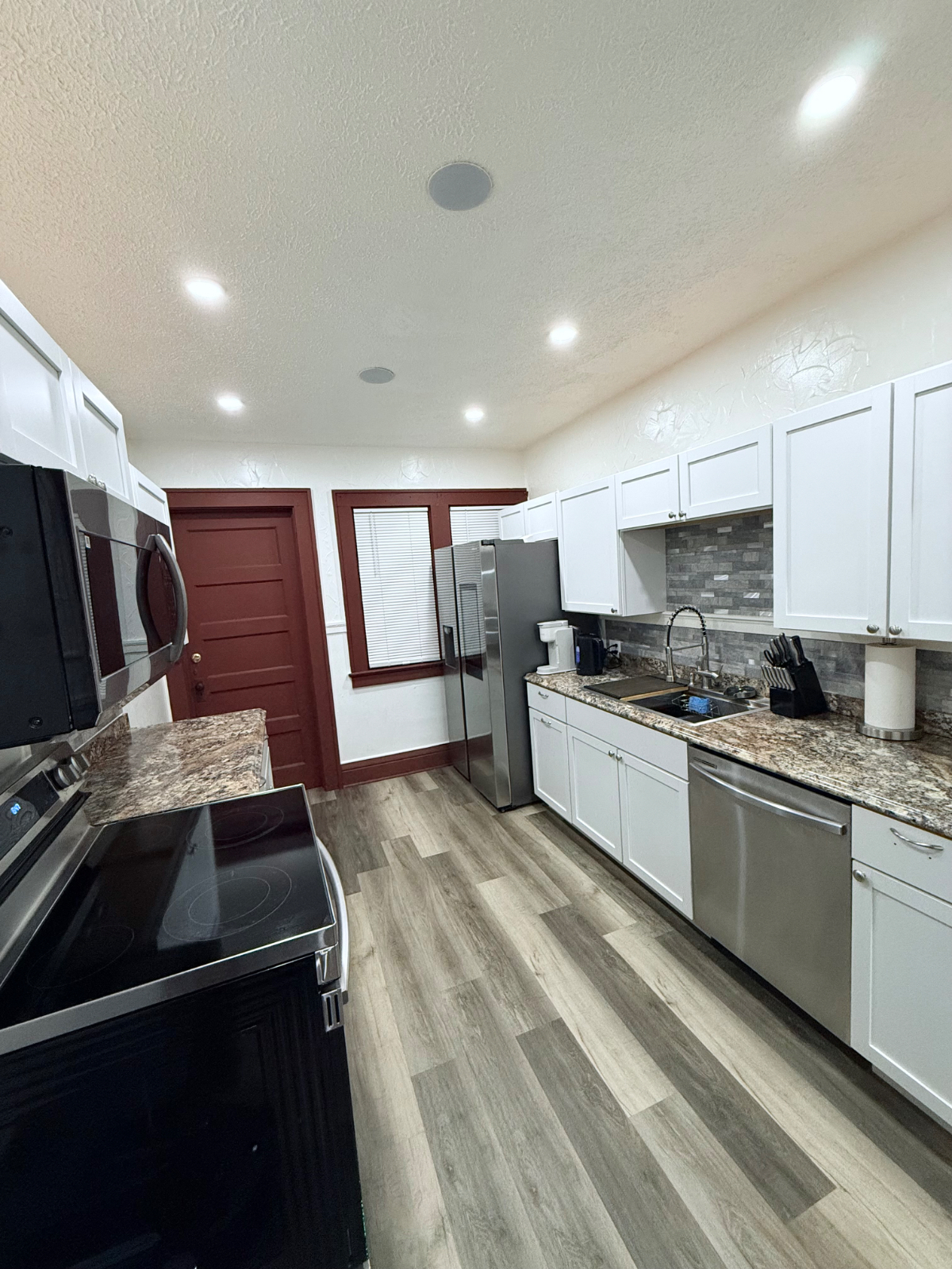 Furnished Rooms in Rochesters South Wedge | Near Highland & Strong - Photo 12