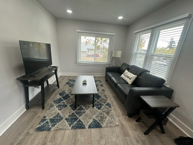 Fully Remodeled, Fully Furnished, Everything Included, Come Quick - Photo 7