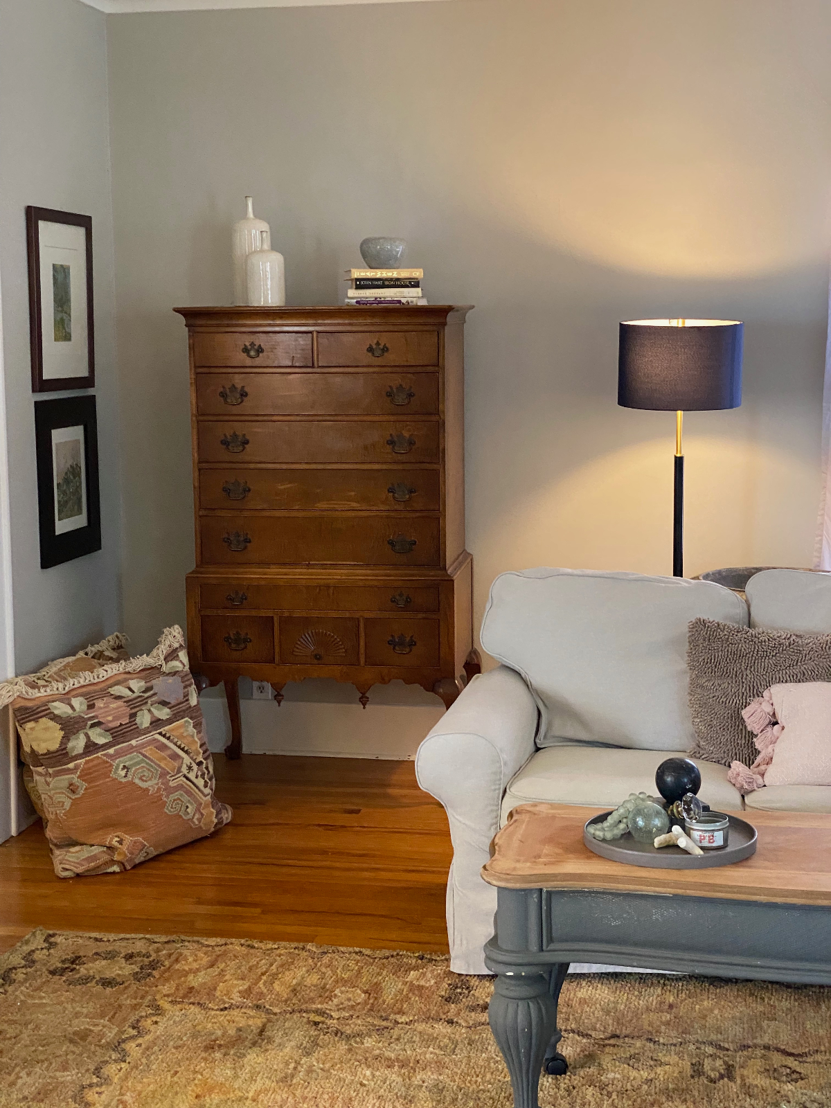 Charming historical home conveniently located close to hospitals Unit 1 - Photo 2