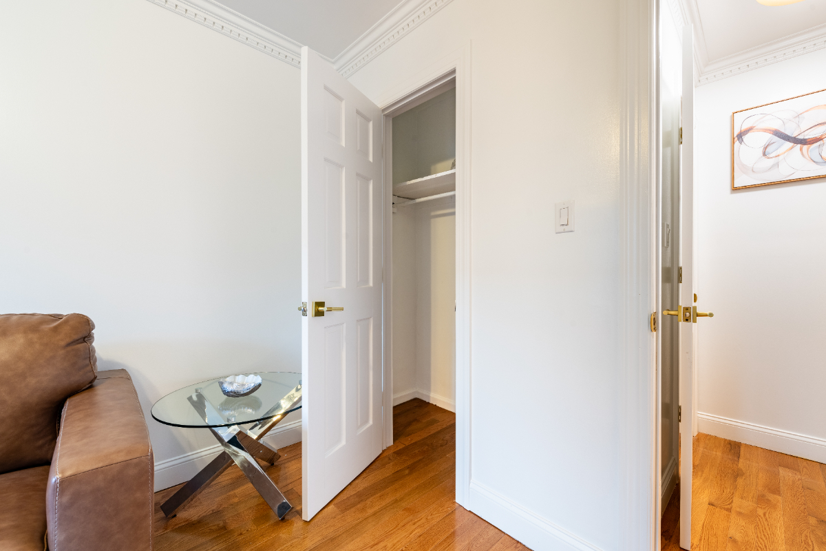 Turnkey, Day-Sleeper Friendly 1BR Hub - Minutes - Photo 11