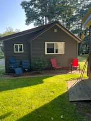 Two bedroom and one bath. newly renovated. Cozy and homey. - Photo 3
