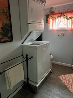 Two bedroom and one bath. newly renovated. Cozy and homey. - Photo 9