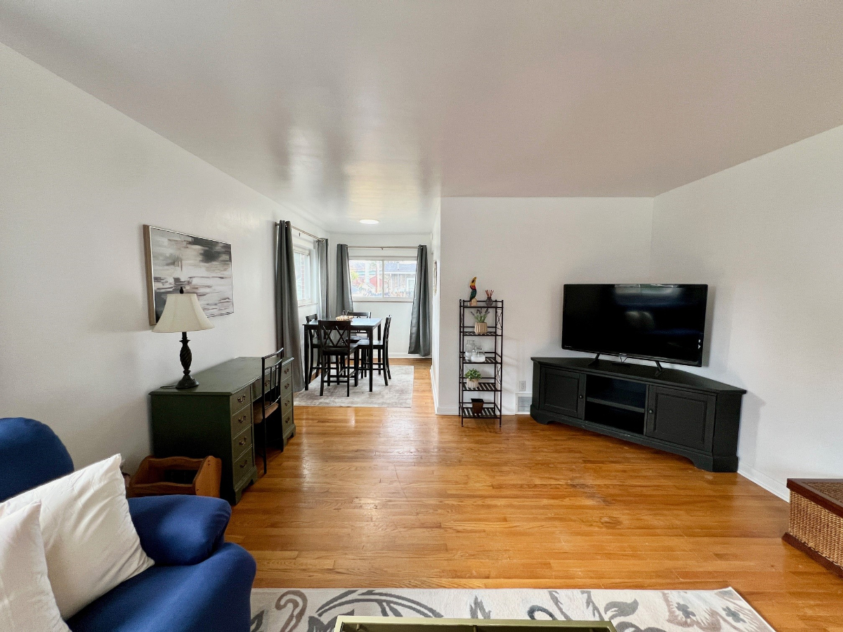 Furnished 2BR Townhouse Near CAMC + St. Francis | Utilities Included - Photo 6