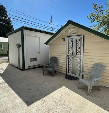 Cozy Cottage Near Downtown and Medical Facilities - Photo 1