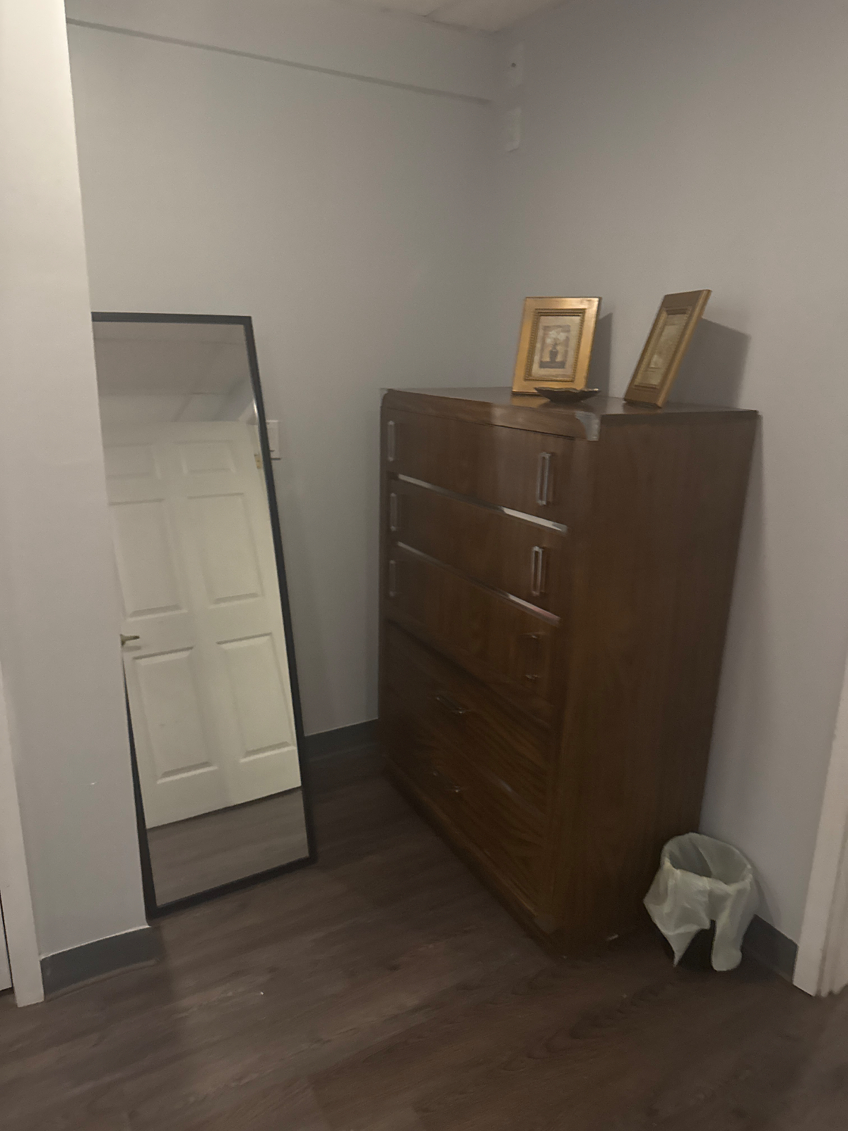 Cozy apartment with access to all transportation - Photo 4