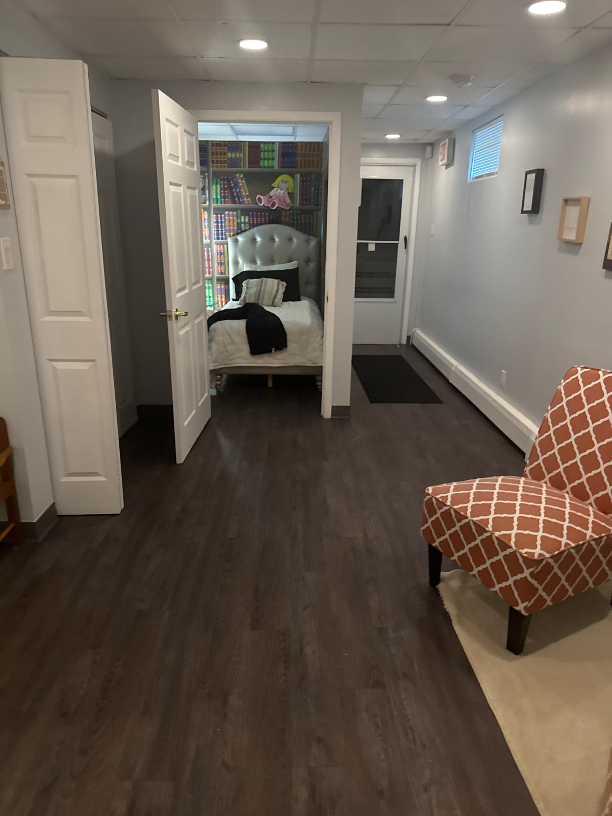 Cozy apartment with access to all transportation - Photo 7