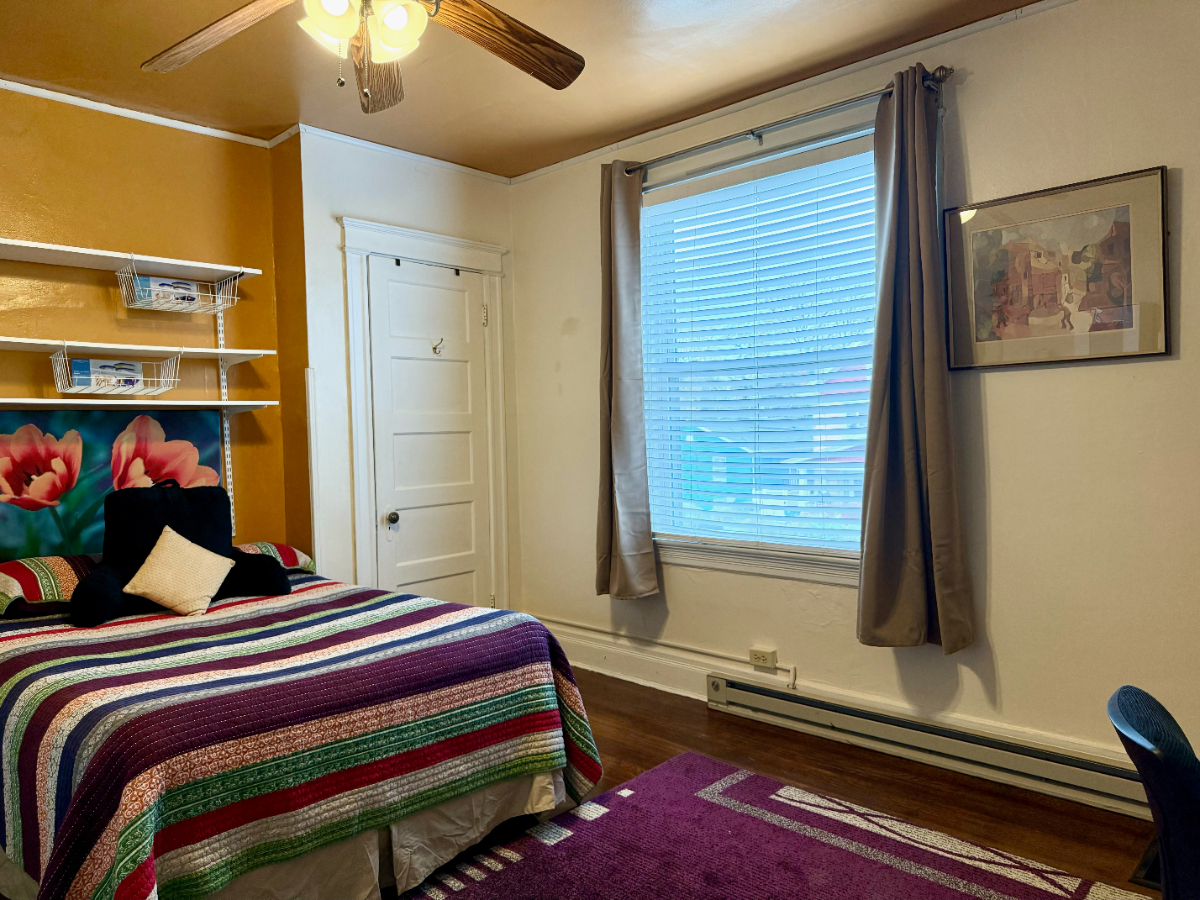 Discover Comfort and Elegance - Your Dream Room Awaits Room L2