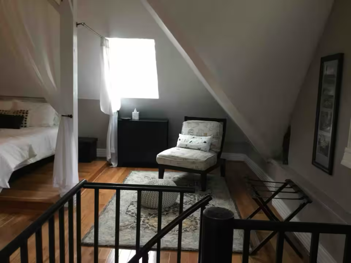 Riverside Apt on 2nd and 3rd floor - Photo 4